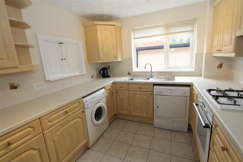 3 bedroom terraced house to rent, Dale Lane, Appleton, Warrington