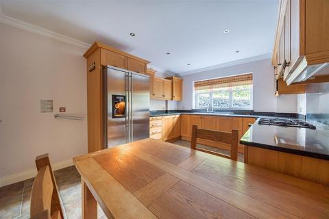 2 bedroom apartment for sale, Grayswood Road, Haslemere