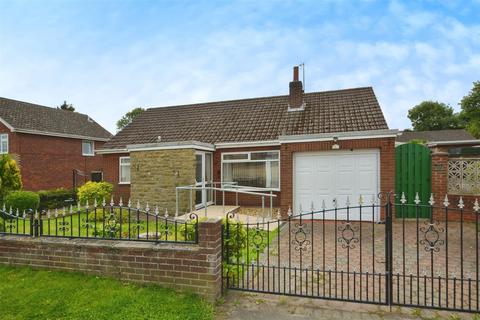 2 bedroom detached bungalow for sale, High Street, Blyton, Gainsborough