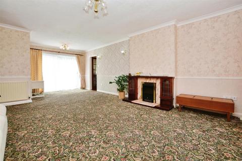 2 bedroom detached bungalow for sale, High Street, Blyton, Gainsborough