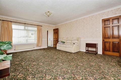 2 bedroom detached bungalow for sale, High Street, Blyton, Gainsborough