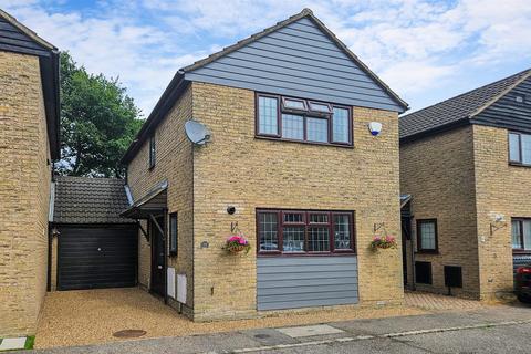 3 bedroom link detached house for sale, Alderbury Lea, Bicknacre