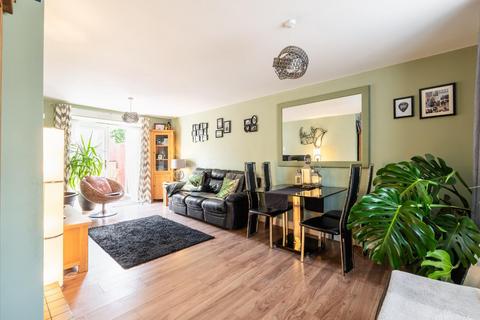 3 bedroom semi-detached house for sale, Lawford Road, Leamington Spa