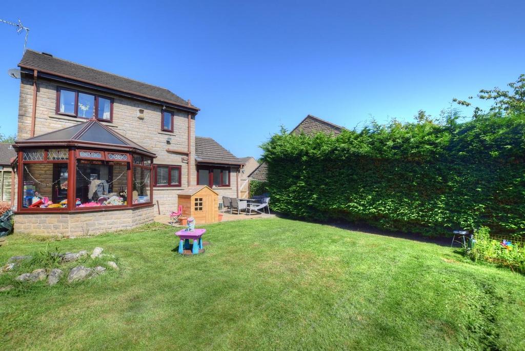 Chevassut Close, Barrowford 3 bed detached house for sale £275,000