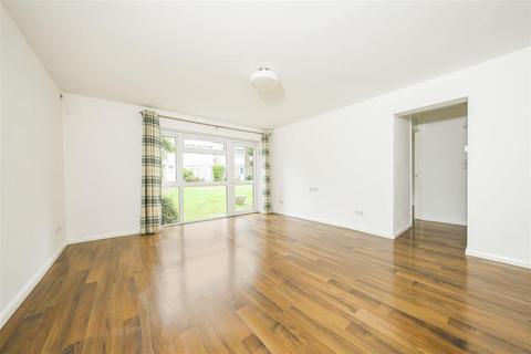 2 bedroom maisonette for sale, Thornbury Road, Isleworth