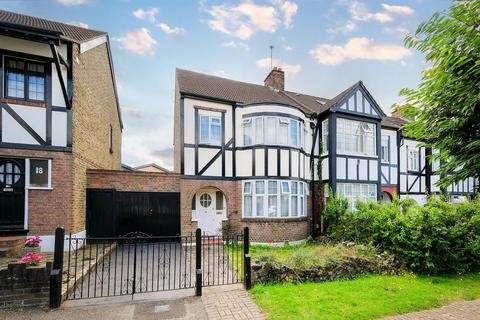 3 bedroom semi-detached house for sale, Woodside Park Avenue, Walthamstow