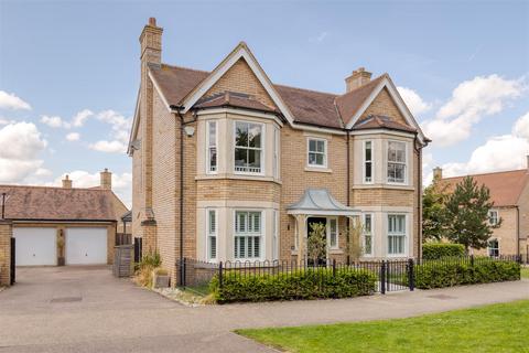 4 bedroom detached house for sale, Hardy Way, Fairfield SG5 4GL