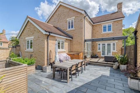 4 bedroom detached house for sale, Hardy Way, Fairfield SG5 4GL