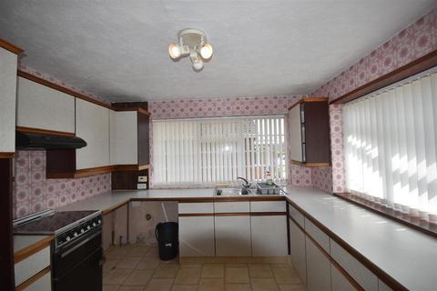 2 bedroom detached bungalow for sale, Woodland Avenue, Goole