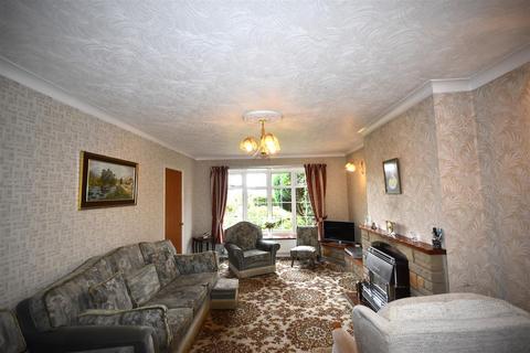 3 bedroom detached bungalow for sale, Shaftesbury Avenue, Goole