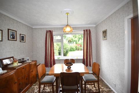 3 bedroom detached bungalow for sale, Shaftesbury Avenue, Goole