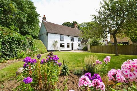 3 bedroom semi-detached house to rent, Sutton, Bedfordshire