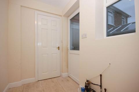 2 bedroom semi-detached house to rent, Broadfield Lane, Boston