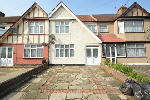 3 bedroom house to rent, Headley Drive, Ilford