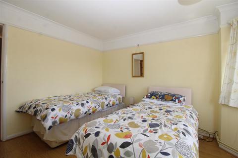 2 bedroom semi-detached bungalow for sale, Oaklands Avenue, Broadstairs