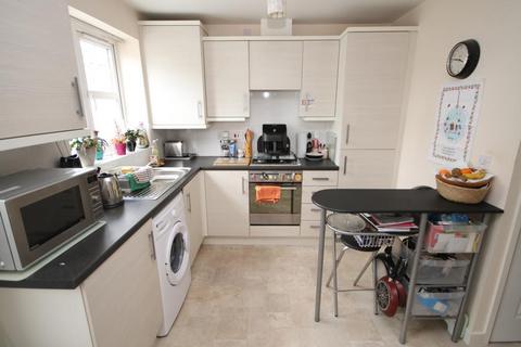 2 bedroom semi-detached house for sale, Woodend Drive, Shipley