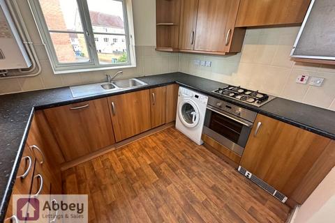3 bedroom semi-detached house to rent, Wellingar Close, Braunstone, Leicester