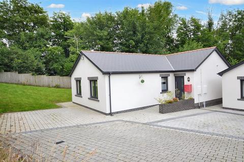 3 bedroom detached bungalow for sale, Parsonage Court, Begelly, Kilgetty