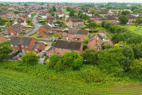 3 bedroom semi-detached house for sale, Meadow Road, Melksham SN12