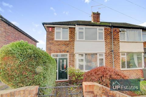 3 bedroom end of terrace house to rent, Sedgemoor Road, Coventry