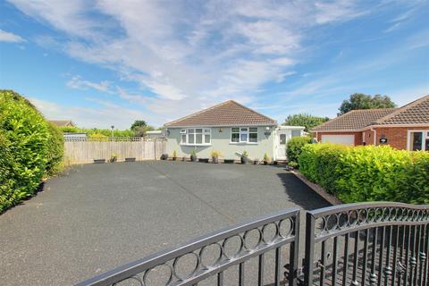 3 bedroom detached bungalow for sale, Parkinsons Way, Trusthorpe LN12