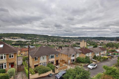 4 bedroom house to rent, Arundel Road, Bath BA1