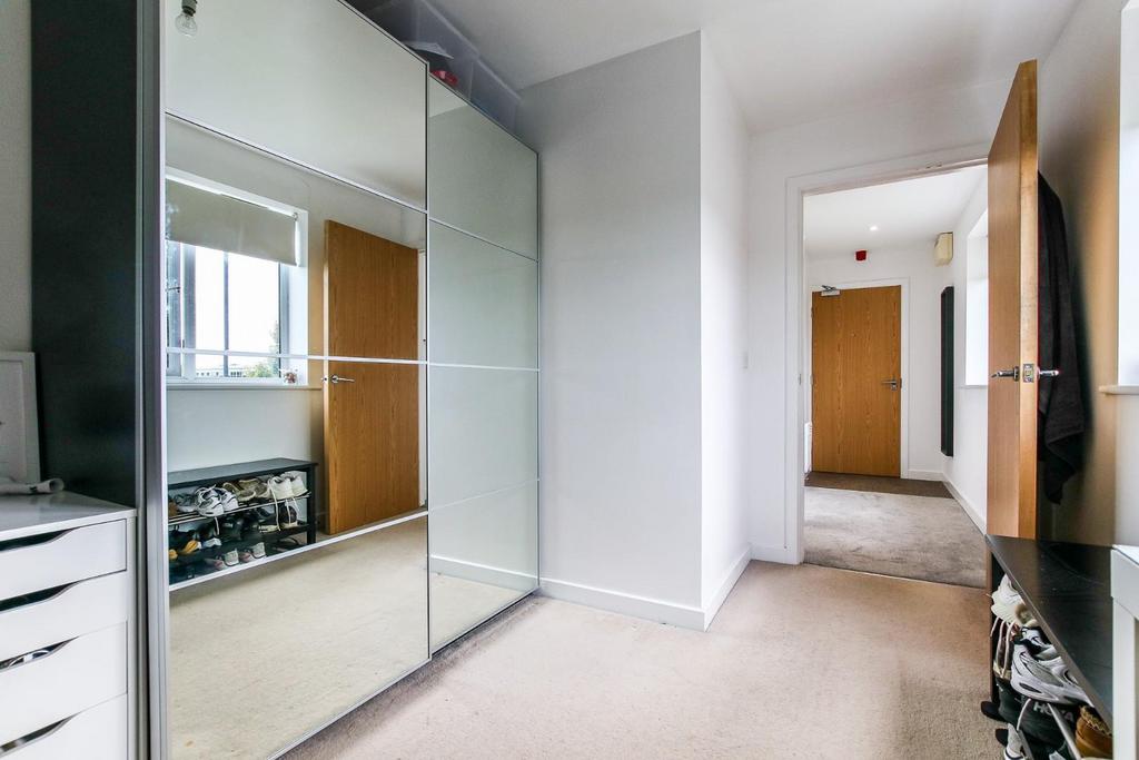 2nd bedroom3jpg