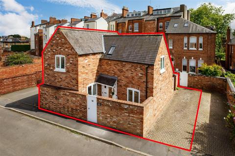 3 bedroom detached house for sale, Gulistan Road, Leamington Spa