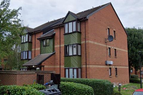 2 bedroom flat to rent, Maltby Drive, Enfield