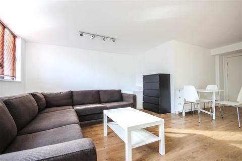 2 bedroom flat to rent, Torriano Mews, London NW5