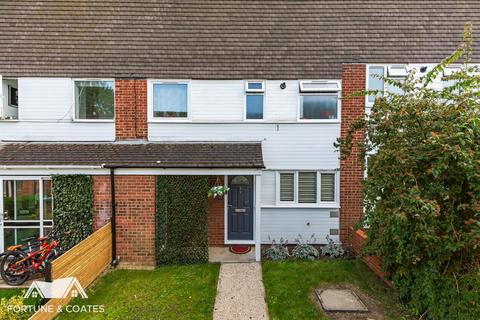 2 bedroom terraced house for sale, Little Cattins, Harlow
