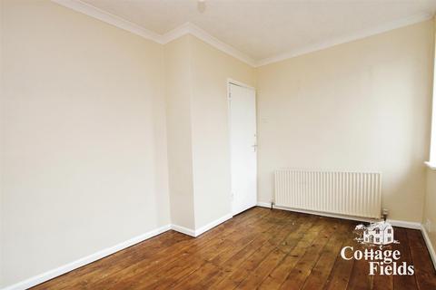 2 bedroom flat to rent, Dewhurst Road, Cheshunt, Waltham Cross