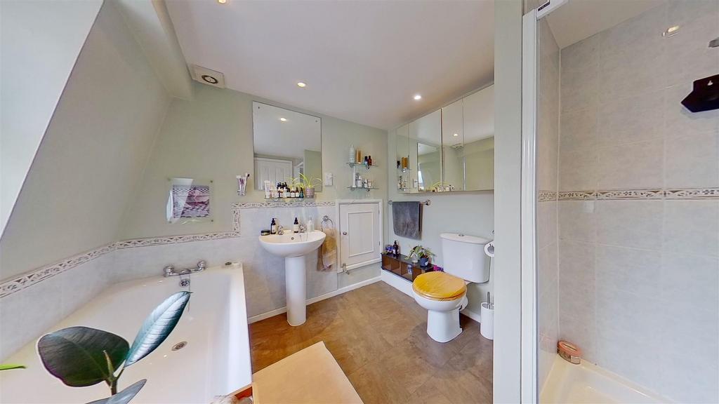 Quinton-St-Earlsfield-SW18-08052021 204904.jpg