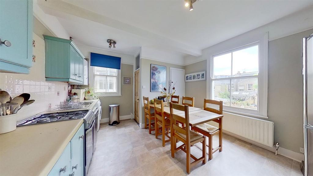 Quinton-St-Earlsfield-SW18-08052021 204747.jpg