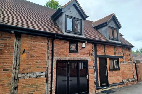 3 bedroom detached house to rent, Manor Road, Solihull B91