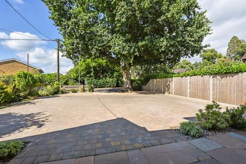 123 Botley Road, Romsey, SO51 5RQ