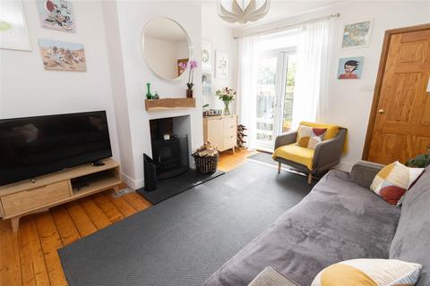 2 bedroom flat for sale, Benfield Road, Heaton, Newcastle Upon Tyne