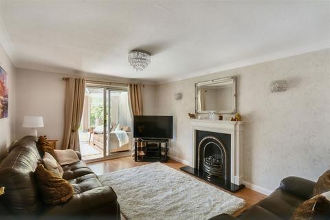 4 bedroom detached house for sale, Sparrow Close, Ilkeston