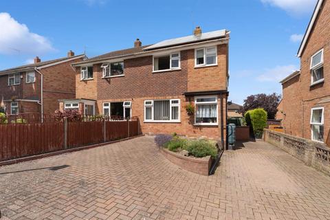 4 bedroom semi-detached house for sale, Albion Road, Malvern, WR14 1PU