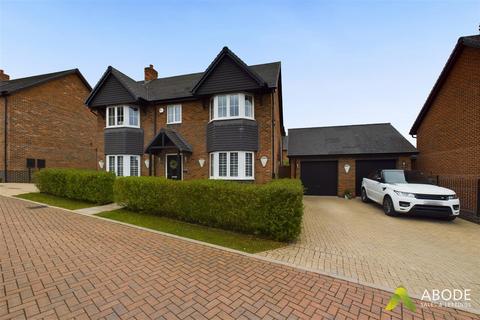 4 bedroom detached house for sale, Geoff Morrison Way, Uttoxeter ST14