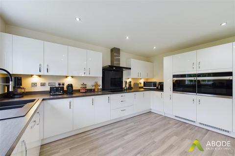 35 Geoff Morrison Way, Uttoxeter, ST14 7SR