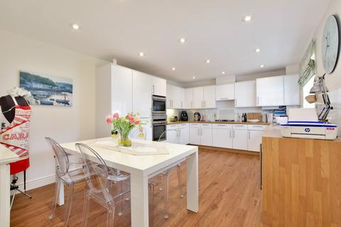 2 bedroom apartment for sale, Chesham Road, Amersham, Buckinghamshire, HP6