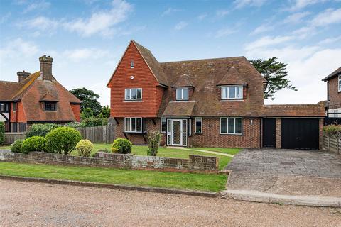4 bedroom detached house for sale, Hawth Way, Seaford BN25