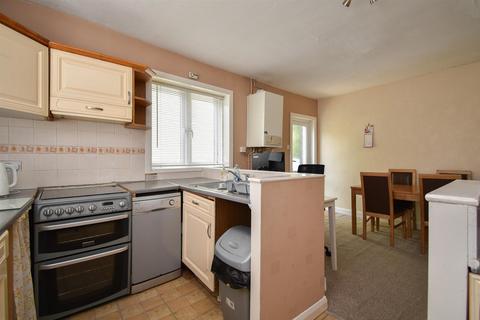 4 bedroom end of terrace house for sale, St. Georges Road, Hastings TN34