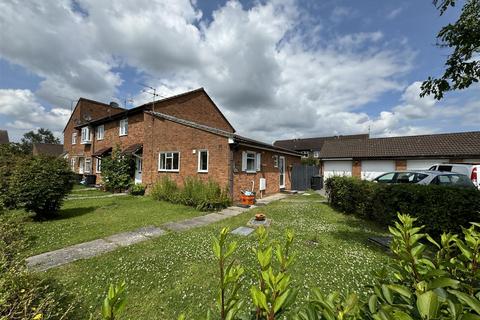 2 bedroom bungalow for sale, Worsley Road, Freshbrook SN5