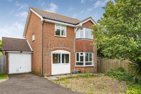 4 bedroom detached house for sale, Eleanor Close, Seaford