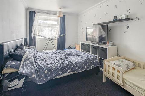 1 bedroom apartment for sale, George Lambton Avenue, Newmarket CB8