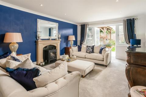 4 bedroom detached house for sale, The Martingales, Newbold on Stour CV37