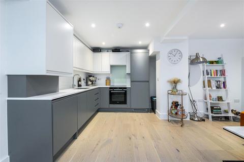 4 bedroom maisonette for sale, Brookfield Mews, London