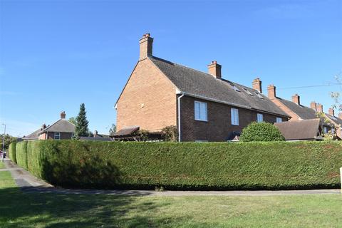 3 bedroom semi-detached house for sale, Bedford Road, Cranfield